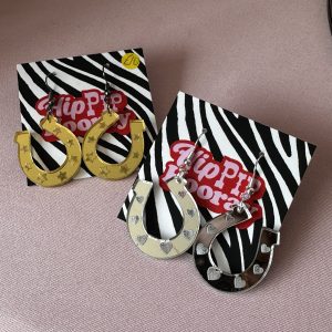 Horseshoe earrings